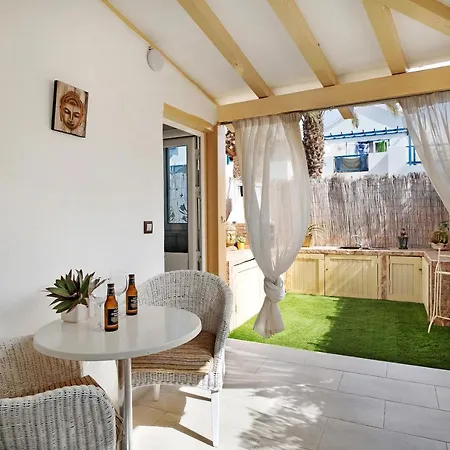 Apartament Isla Lobos *